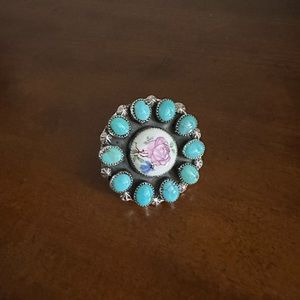 Solid sterling flower ring